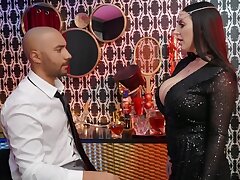 Desperate man instruction succubus with big juicy tits and fucks her
